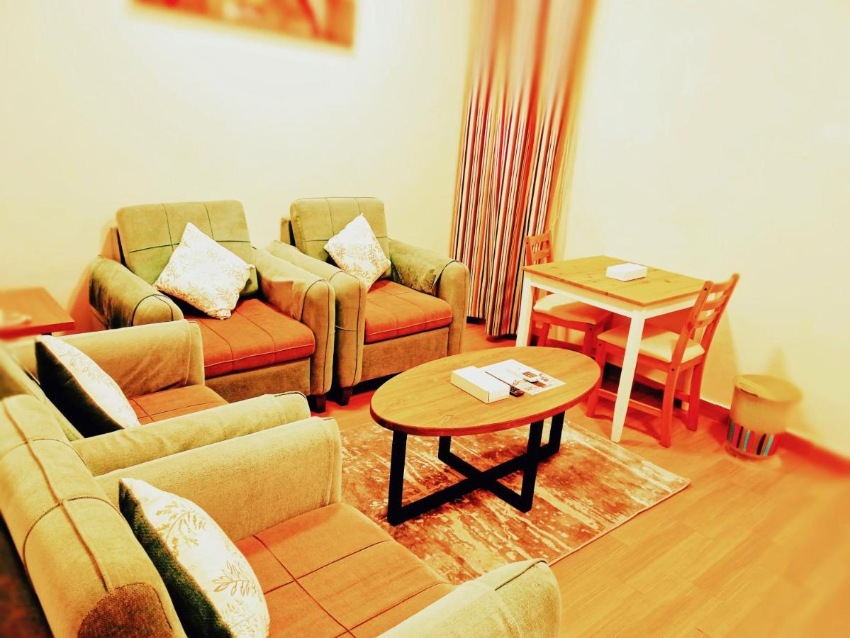 Taraf Yanbu 2 Aparthotel Exterior photo