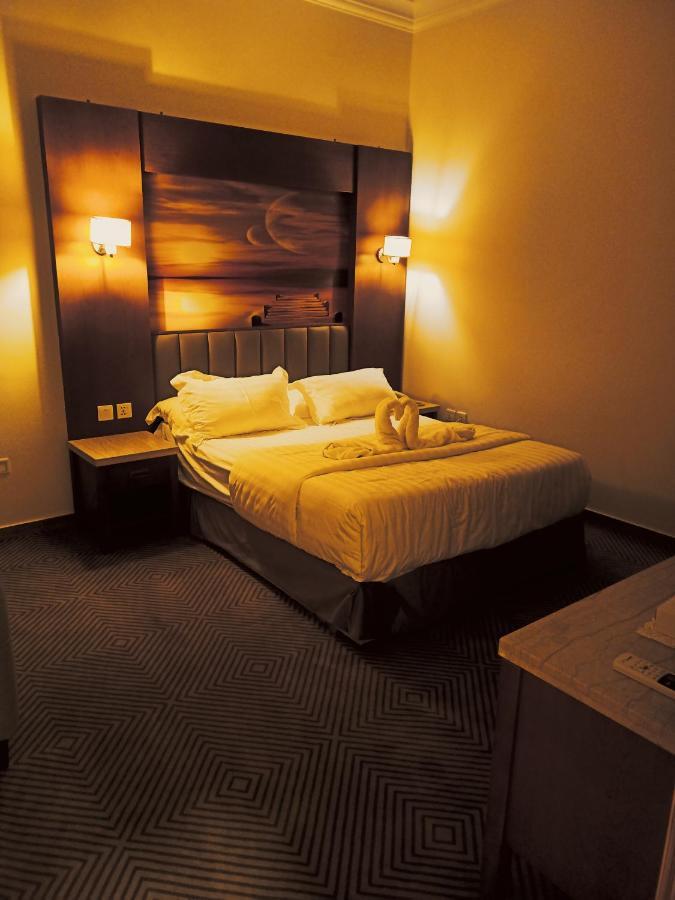 Taraf Yanbu 2 Aparthotel Exterior photo